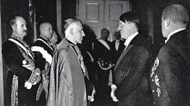 hitler pope connection.jpg